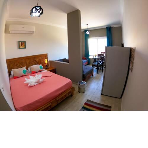 Blue Hole studios for rent