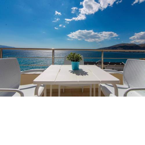 Blue Sea Apartments
