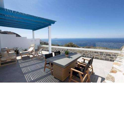 BLUE VIEW HOUSE