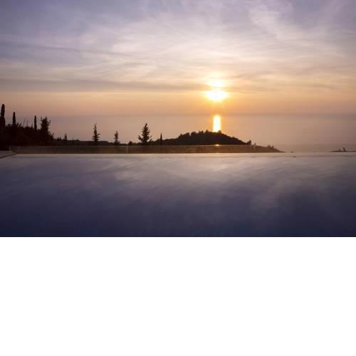 BLUE VILLA KATHISMA