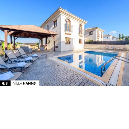 Blue Water Bay Villas