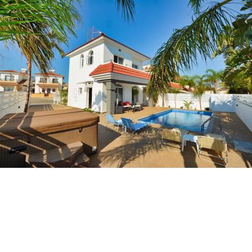 Blue Water Villa 18