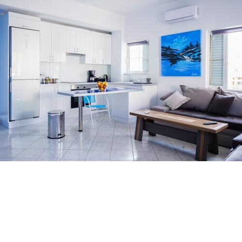 Blue & White lux flat, just 50 meters from beach!