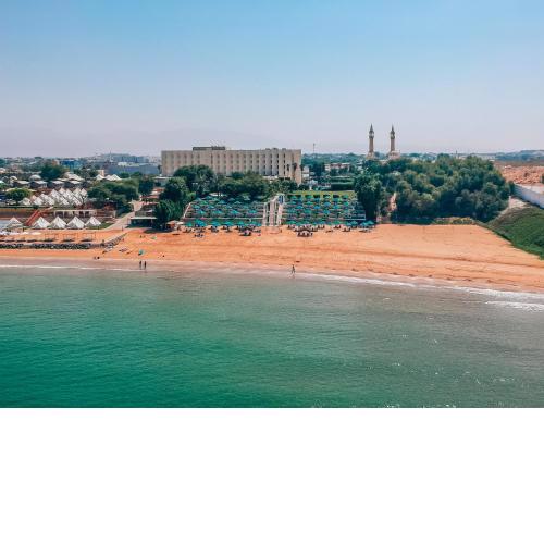 BM Beach Hotel
