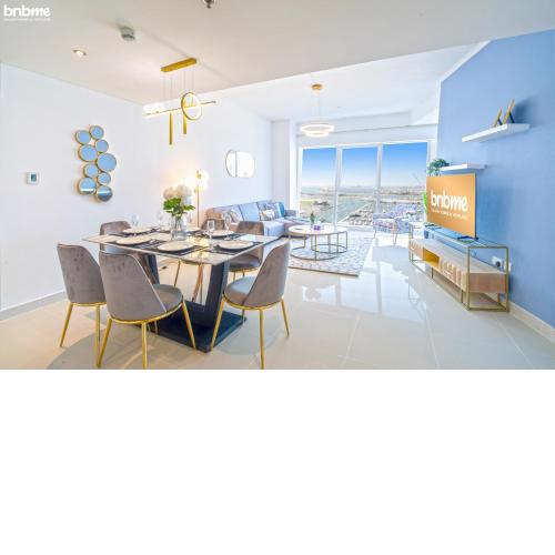 bnbmehomes - Charming 2BR in Dubai Marina with Sea View -1901