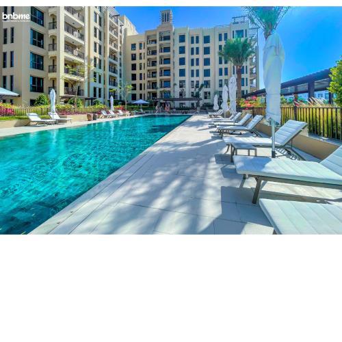 bnbmehomes - Elegant Pool View - 2BR Apartment - 607