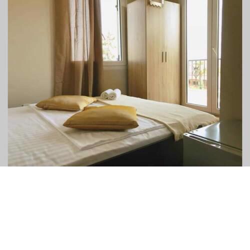 BOB'S ROOM 209