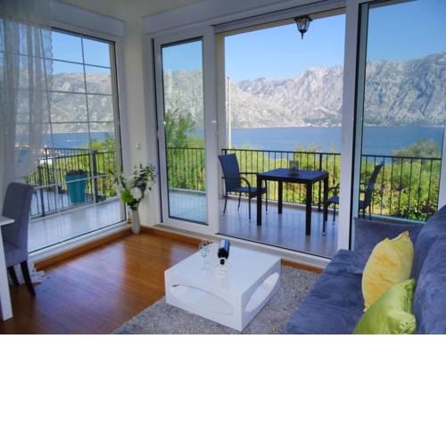 Boka Bay beautiful view apartment for 2-3 guests