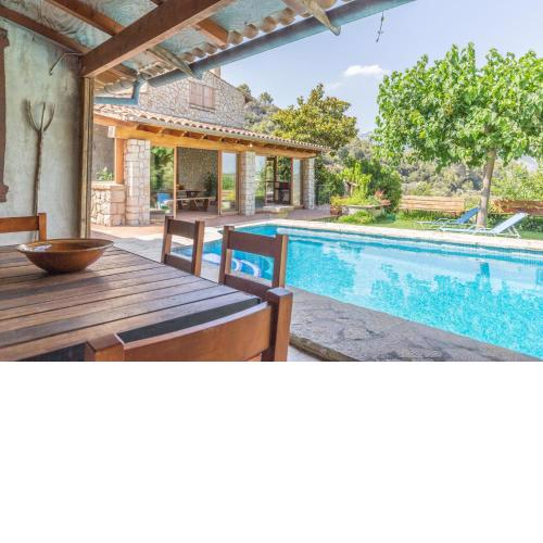 Bonita casa en lugar pintoresco