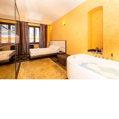 Borgo San Paolo Stylish Apt with Jacuzzi