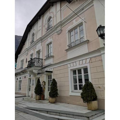 Bovec Central Historical Apartment