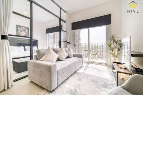 Brand New 1 Bedroom Apartment in Collective Towers