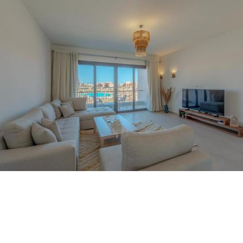 Brand-New 1BR in Kamaran El Gouna I Pool View & Access