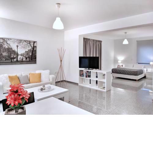 Brand new budget apartment next to Iaso and Oaka