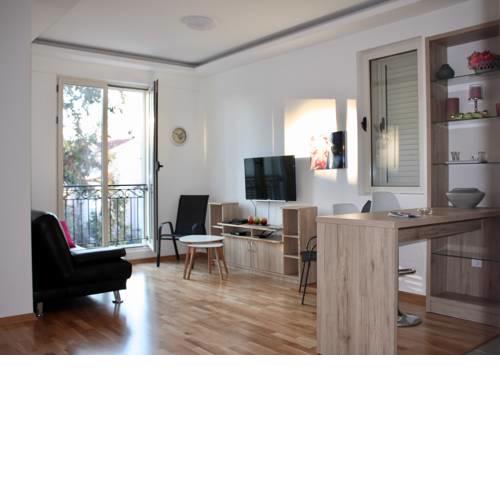 Brand new charming 1bdr apt, near Porto Montenegro