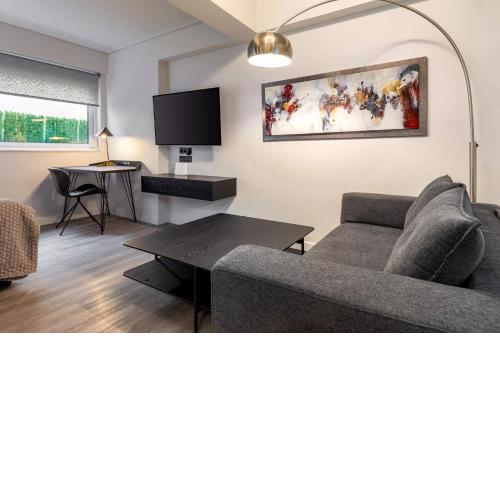 Brand-New , Delux apt in Central Athens!