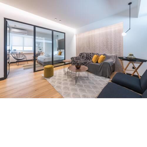 Brand New Ermou Veni Apartment