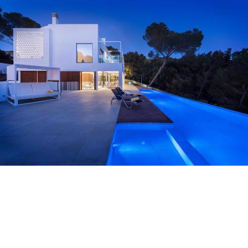 Brand New Luxury Villa Infinity Pool & Views