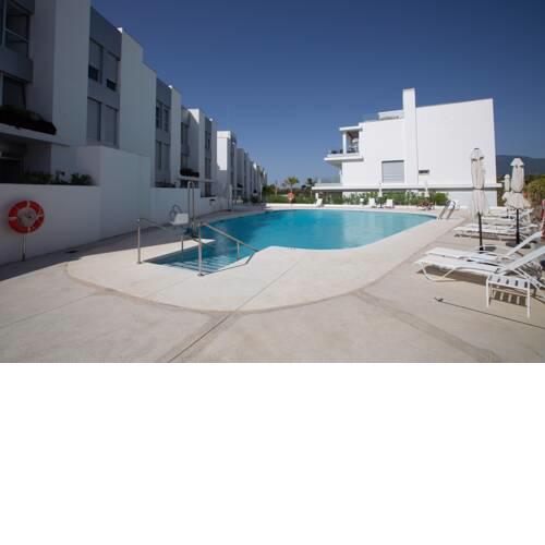 Brand New Stylish 2 bedroom apt Le Mirage - RDR219