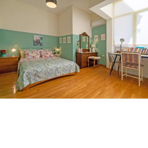 Brand new, sunny & comfy flat @ Koukaki up to 8ppl
