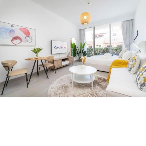 Brand New Vibrant Studio in JVC