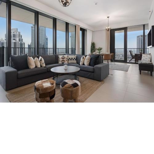Breathtaking City Views From DT Apt with Terrace