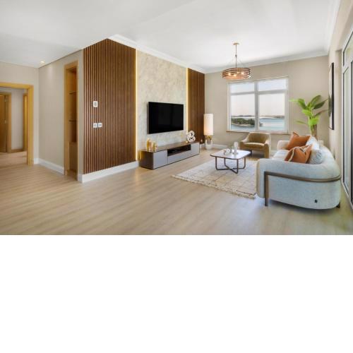 Breathtaking Sea View Mahogany 4BR in PalmJumeirah