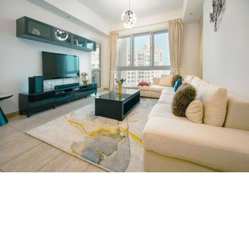 Breathtaking Spectacular 2 BR Apt in Palm Jumeirah