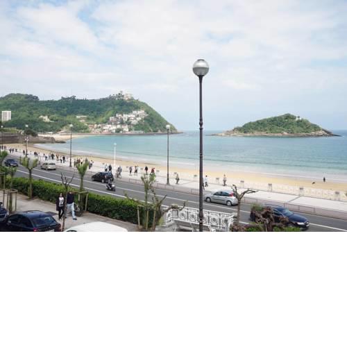 BREATHTAKING TERRACE VIEWS in luxury apartment - by SanSebastianApartments-es