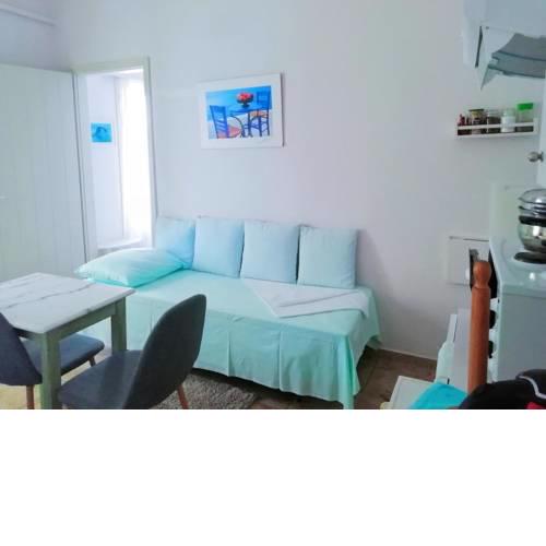 Breezy Holiday Home in Paros at Beach