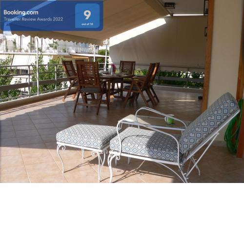 Breezy Veranda Apartment Varkiza