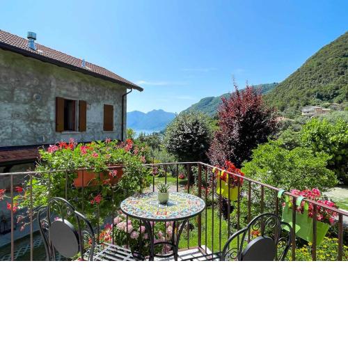 Breva Loft tra gli ulivi ed il lago