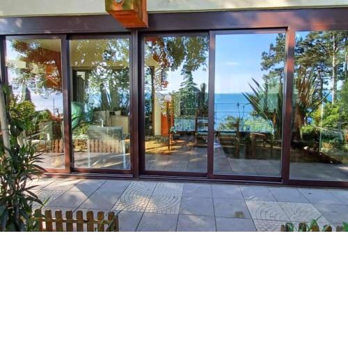 Brezza Marina - Appartamento in villa fronte mare