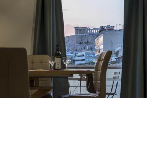 Bright 2 bedrooms apt. in the heart of Athens w stunning views to Acropolis