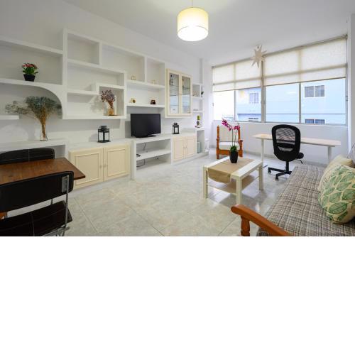 Bright 2BR Flat 5 min walk to Las Canteras Beach