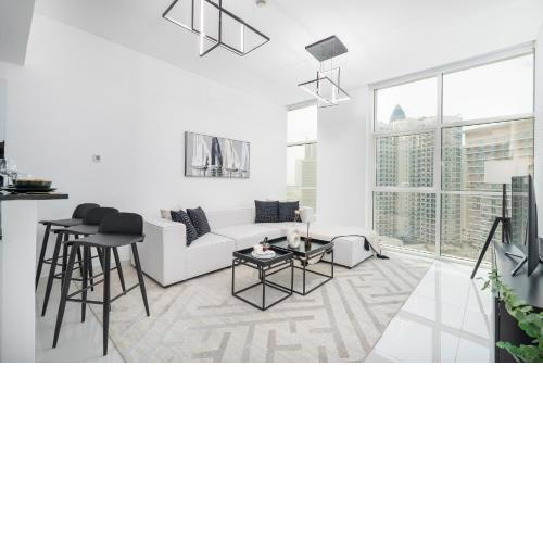 Bright and Modern Retreat in Business Bay