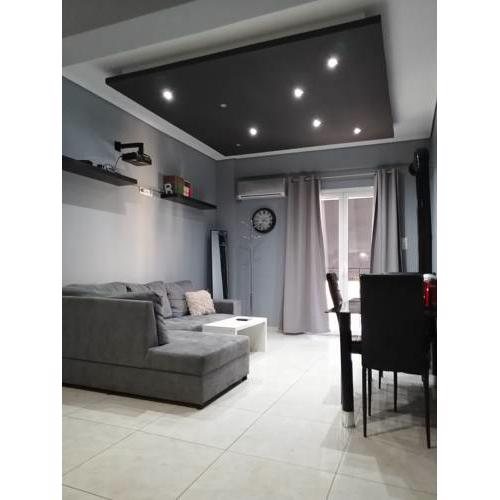 Bright and modernized apartment close to Psyri