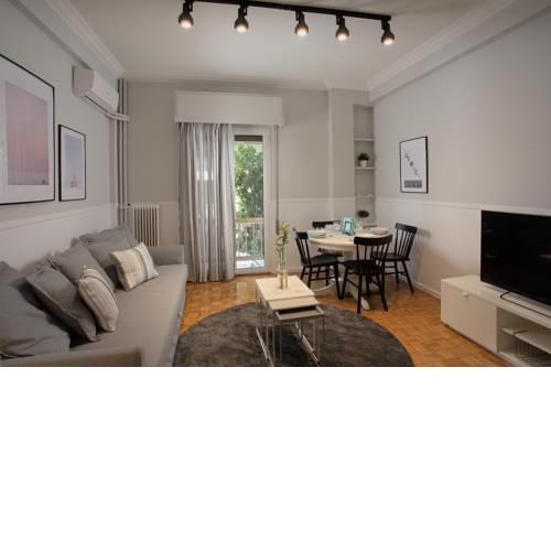 ★ Bright and stylish apt in city center - Koukaki ★