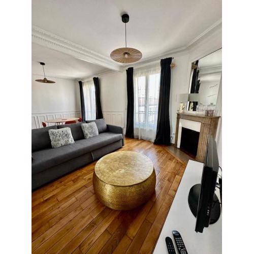 Bright apartment near buttes Montmartre