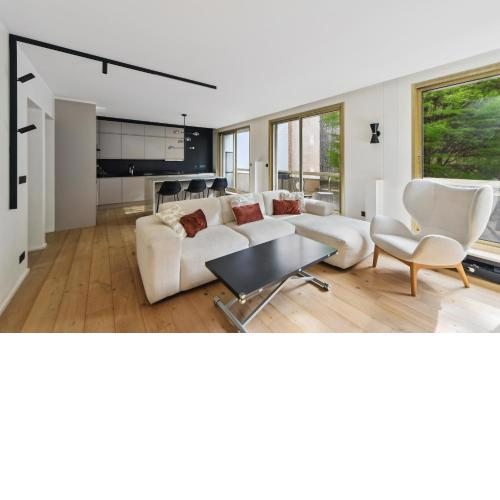 Bright apartment with balcony for 5 in Paris by Weekome