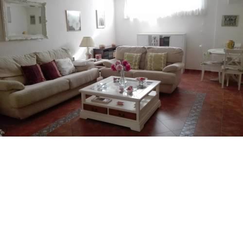 Bright apartment with bedroom, living room and private bathroom by the sea.