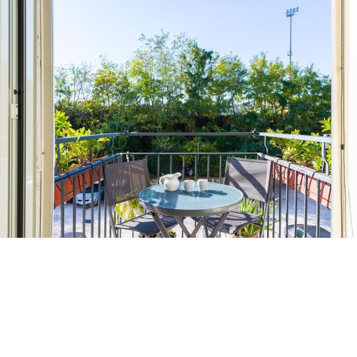 Bright Apartment with Private Parking Space