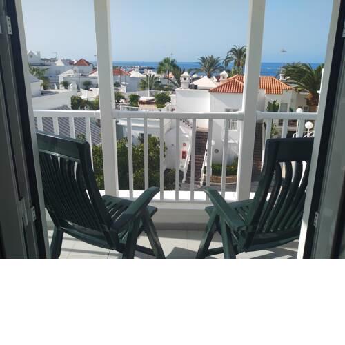 Bright apartment with sea view in Playa Fanabe