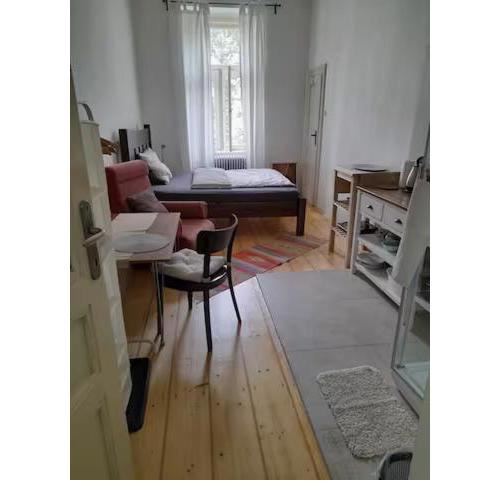 Bright & Cosy Room with Own Shower and Kitchenette