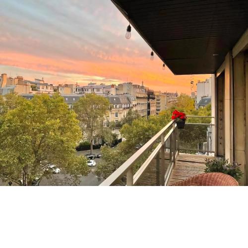 Bright Lux Studio with balcon Arc of Triumph