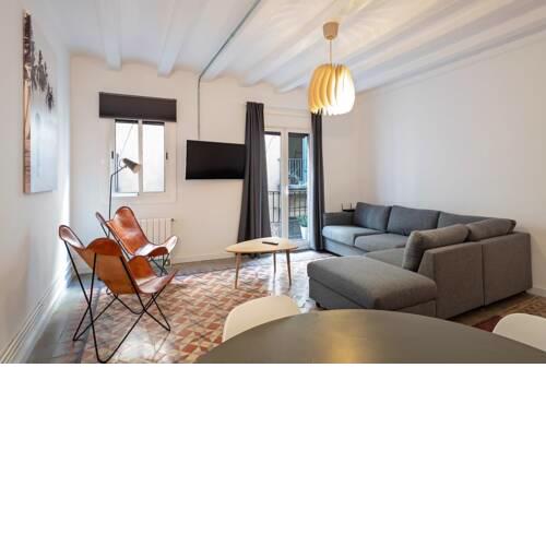 Bright & Modern 1 Bedroom Apartment in El Raval, Barcelona