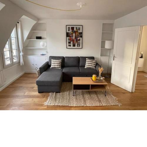 Bright modern apartment, 2 bedrooms, 6 guests