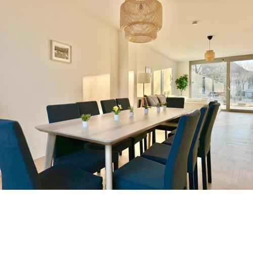 Bright Modern Maisonette with Garden & Free Parking