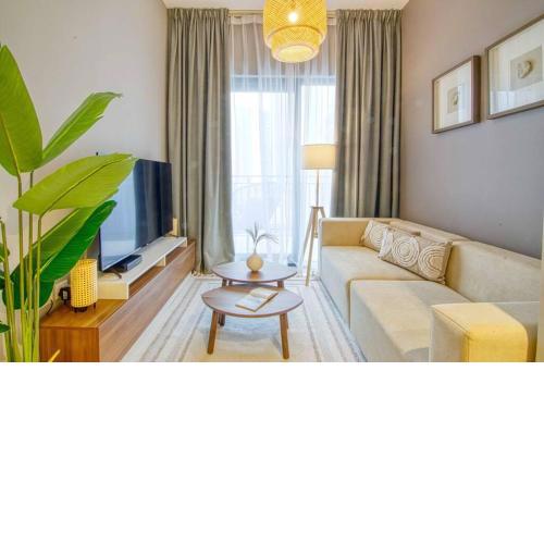 Bright One-Bedroom Apartment, Business Bay, Dubai