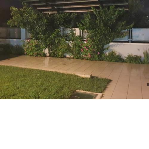 Bright, Spacious and Snazzy Space with Garden, 5min from sea